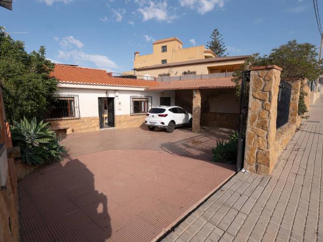 Casa chalet en Venta en Berja