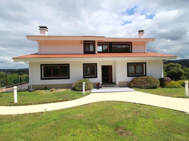 Casa chalet en Venta en Betanzos