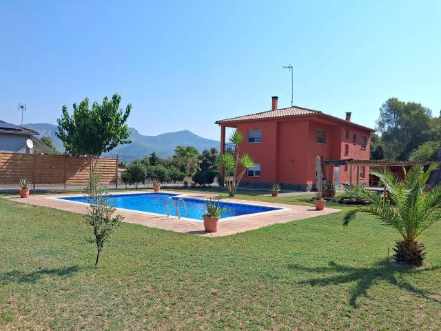 Casa chalet en Venta en Bigues i Riells del Fai