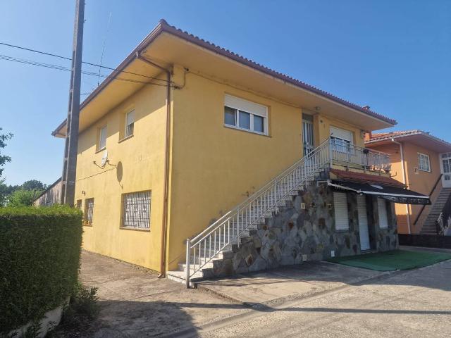 Casa chalet en Venta en Boimorto