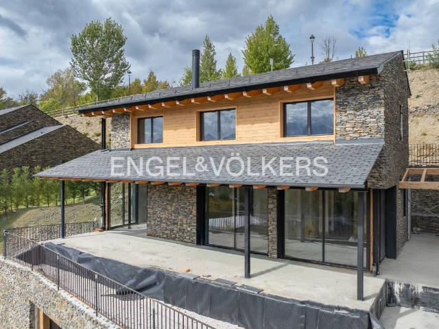 Casa chalet en Venta en Bolvir