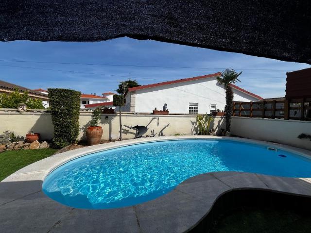 Casa chalet en Venta en Boverals Saldonar