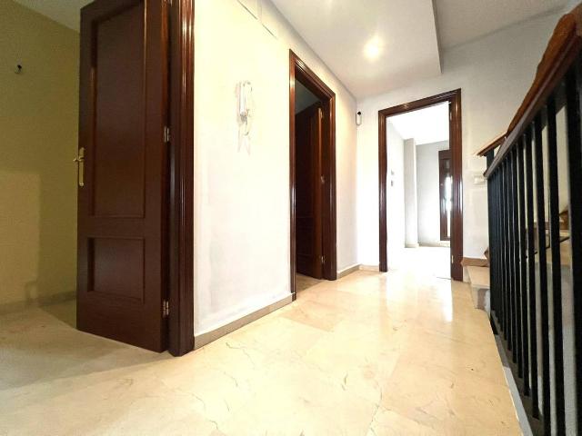 Casa chalet en Venta en Brenes