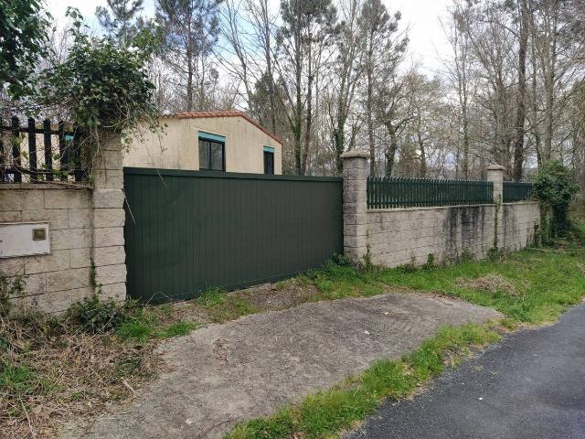 Casa chalet en Venta en Brión