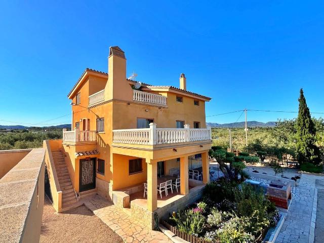 Casa chalet en Venta en Camarles