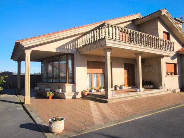 Casa chalet en Venta en Cambados