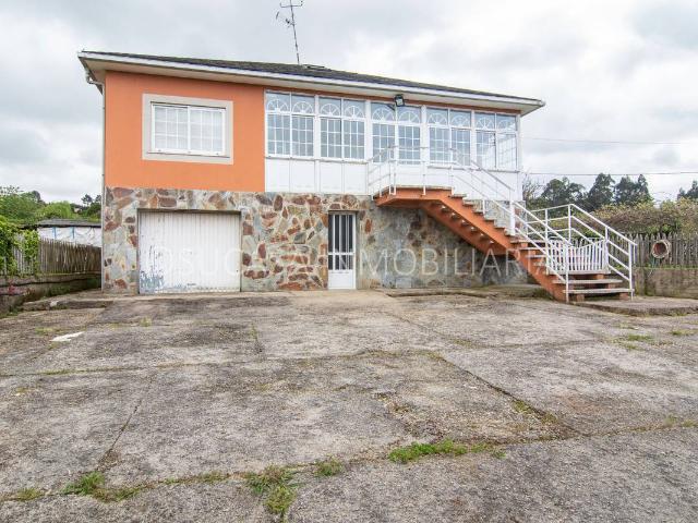 Casa chalet en Venta en Cambre