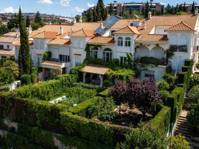 Casa chalet en Venta en Camino de los Neveros Serrallo