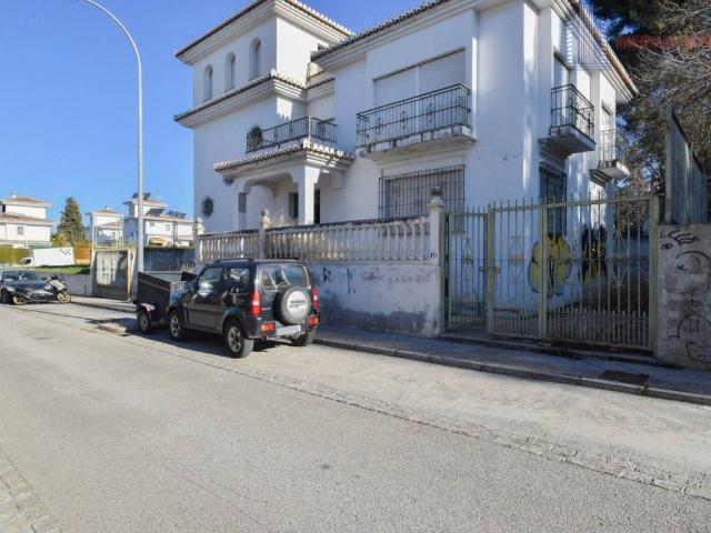 Casa chalet en Venta en Camino de los Neveros Serrallo