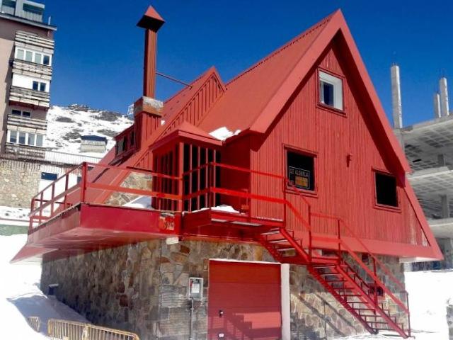 Casa chalet en Venta en Camino de los Neveros Serrallo