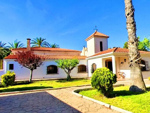 Casa chalet en Venta en Campo Alto Club de Campo