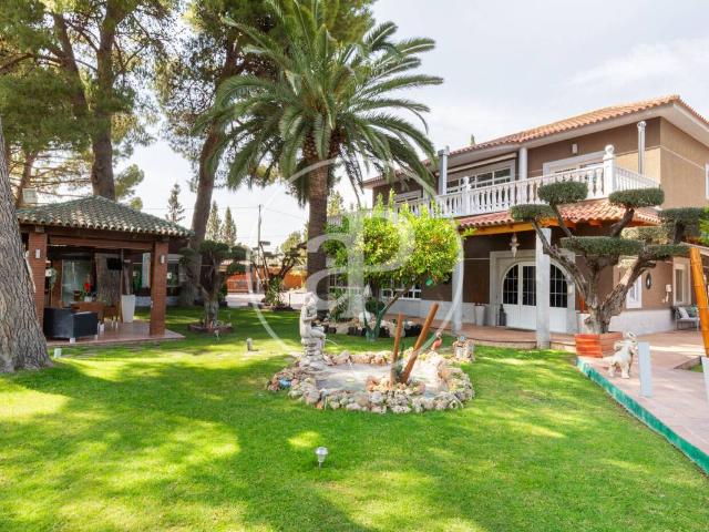 Casa chalet en Venta en Campo Alto Club de Campo