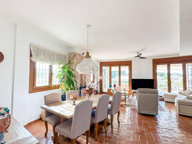 Casa chalet en Venta en Campoamor