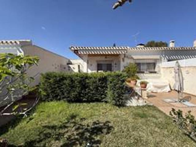 Casa chalet en Venta en Campoamor