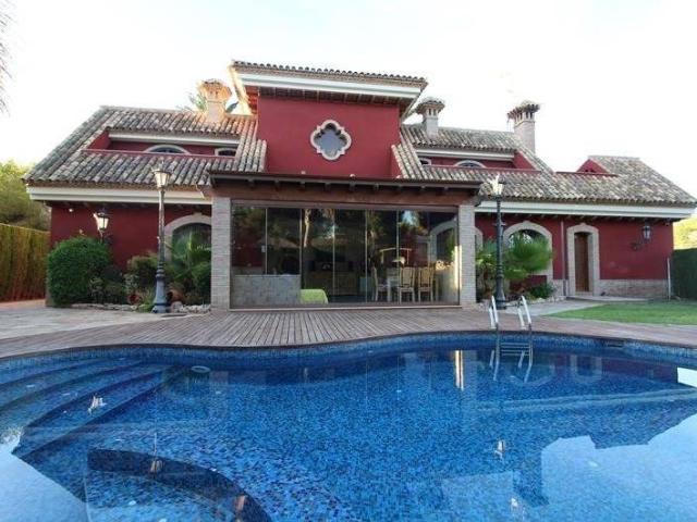 Casa chalet en Venta en Campoamor
