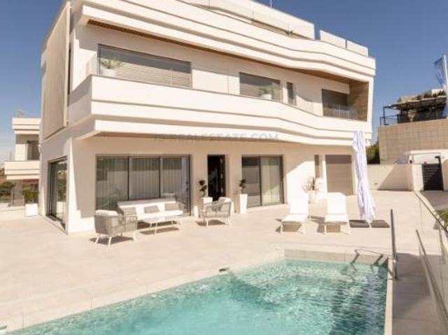 Casa chalet en Venta en Campoamor