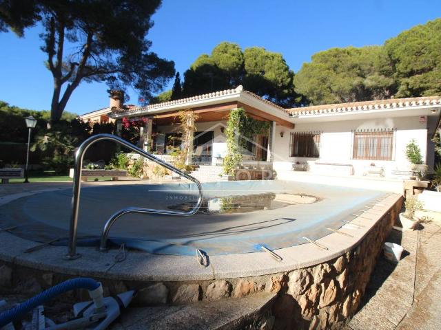 Casa chalet en Venta en Campoamor