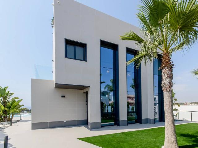 Casa chalet en Venta en Campoamor