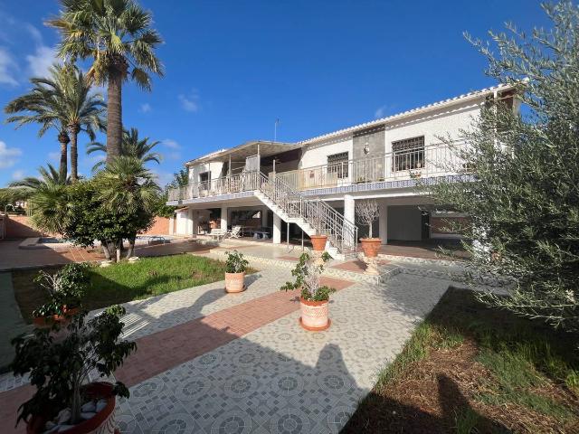 Casa chalet en Venta en Campoamor