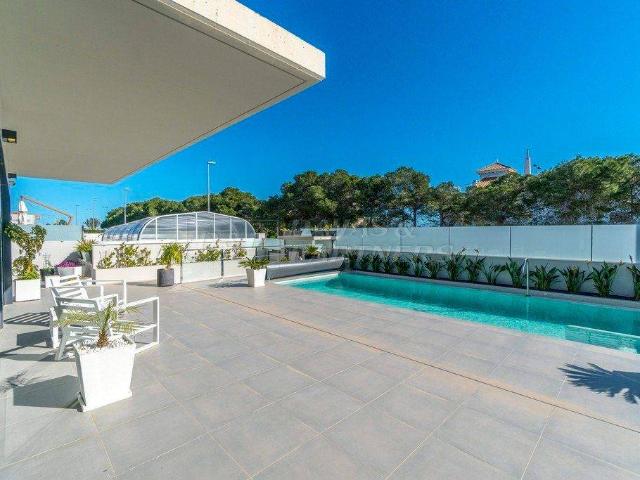 Casa chalet en Venta en Campoamor