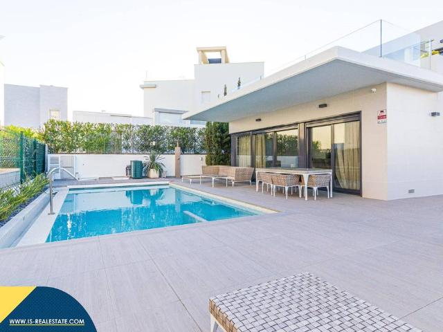 Casa chalet en Venta en Campoamor