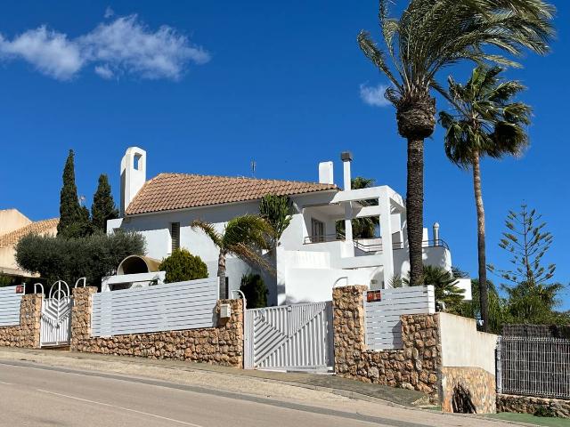 Casa chalet en Venta en Campoamor