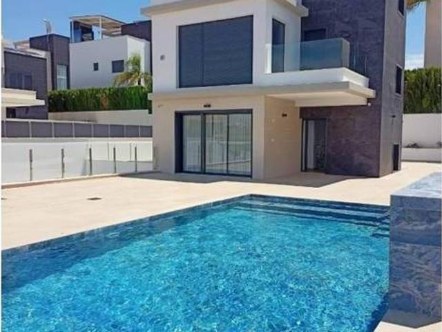 Casa chalet en Venta en Campoamor