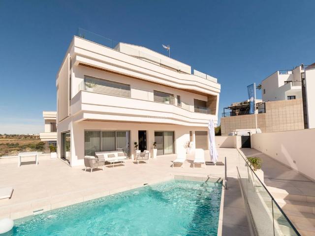 Casa chalet en Venta en Campoamor