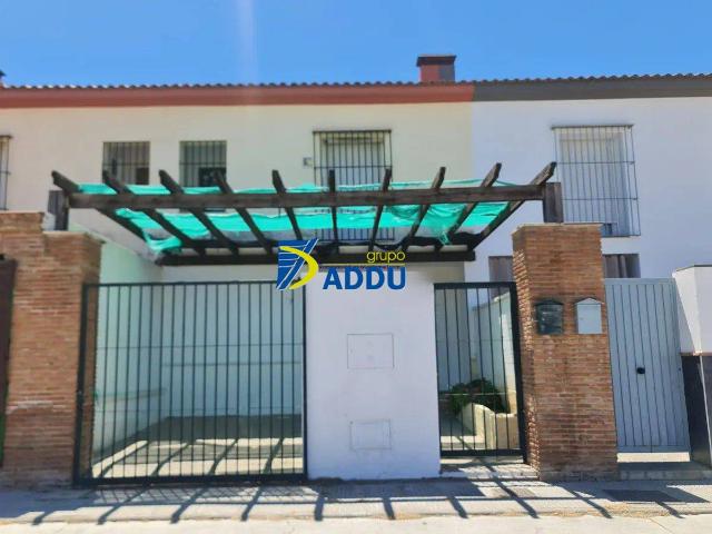 Casa chalet en Venta en Cantillana