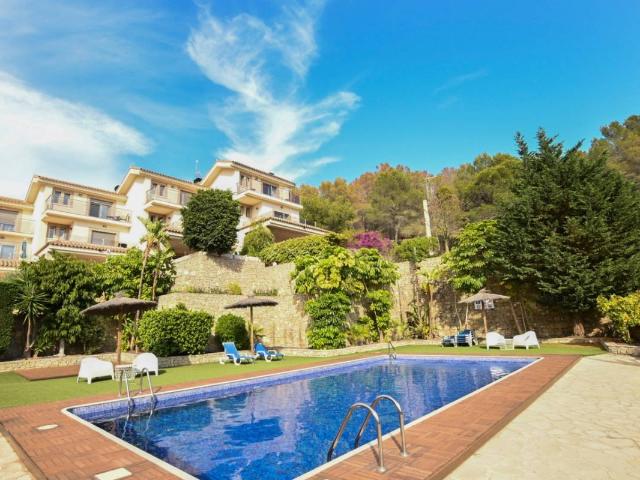 Casa chalet en Venta en Canuta