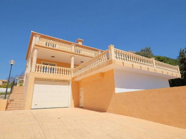 Casa chalet en Venta en Canuta
