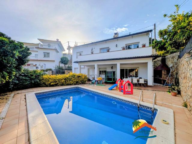 Casa chalet en Venta en Canyelles