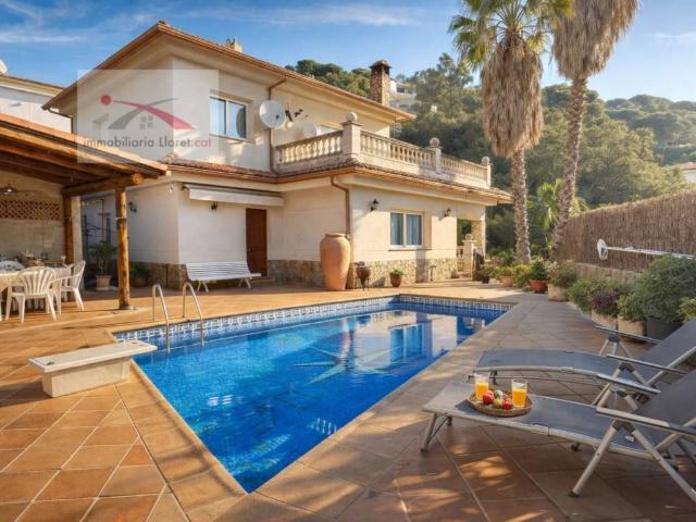 Casa chalet en Venta en Canyelles