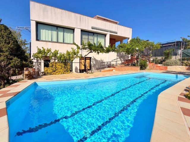 Casa chalet en Venta en Canyelles