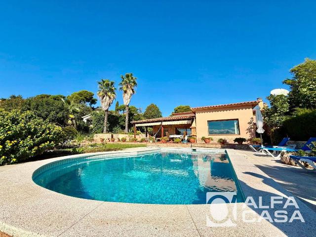 Casa chalet en Venta en Canyelles