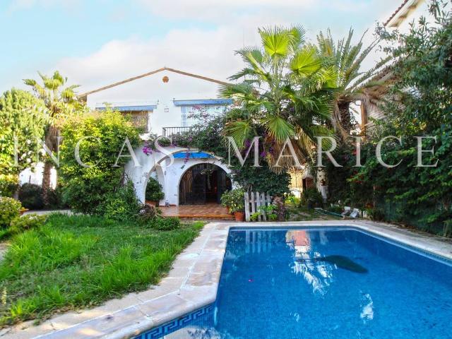 Casa chalet en Venta en Can Girona Terramar Vinyet