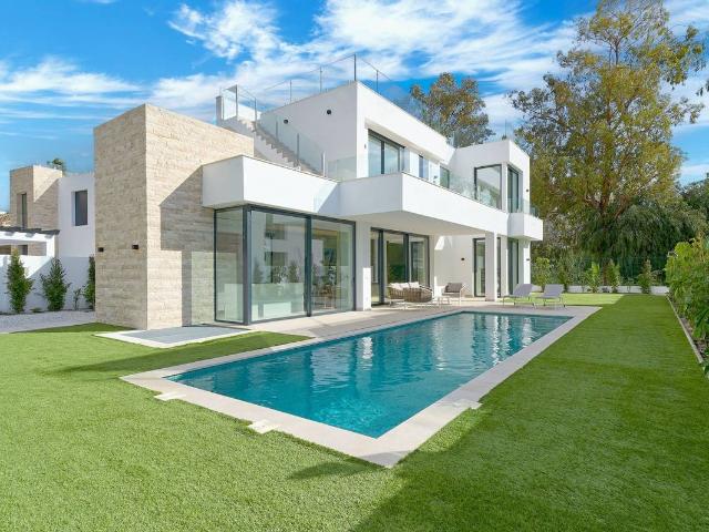Casa chalet en Venta en Cancelada