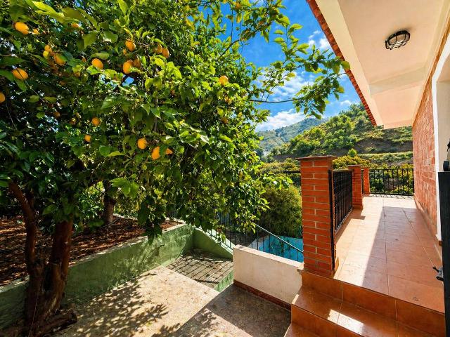 Casa chalet en Venta en Canillas de Aceituno