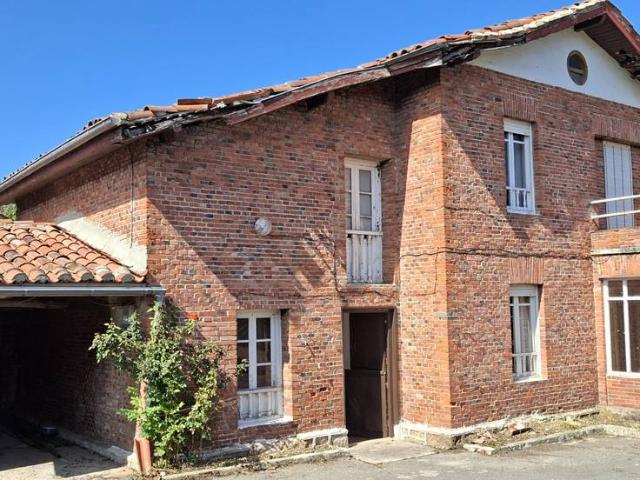 Casa chalet en Venta en Cabezón de la Sal