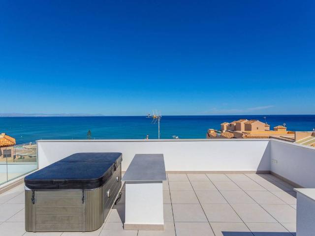Casa chalet en Venta en Cabo Cervera