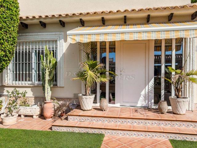 Casa chalet en Venta en Cabo Roig