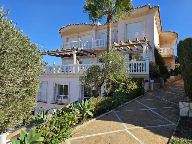 Casa chalet en Venta en Cabopino Artola