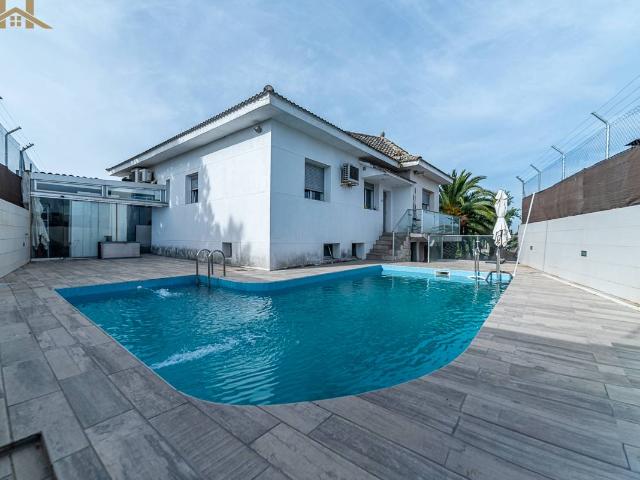 Casa chalet en Venta en Calypo Fado