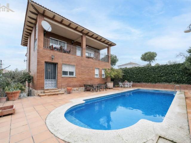 Casa chalet en Venta en Calypo Fado