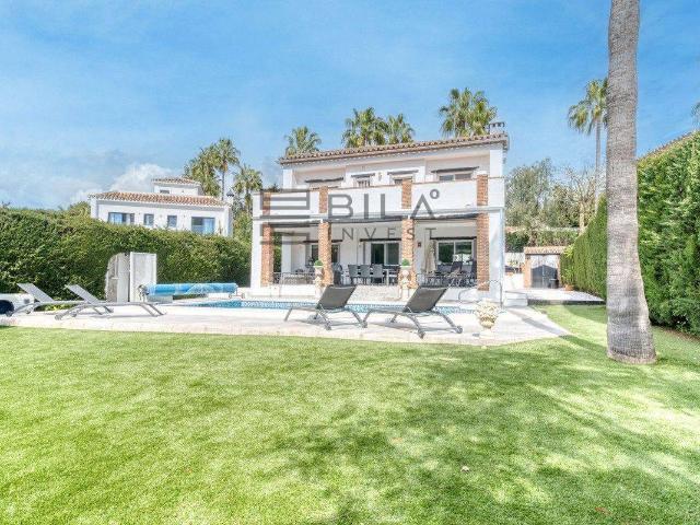 Casa chalet en Venta en Calahonda