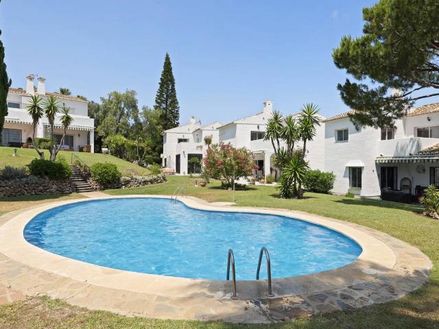 Casa chalet en Venta en Calahonda