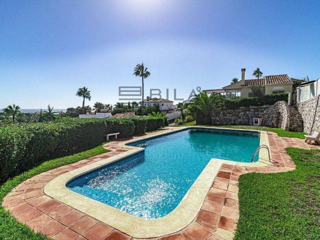 Casa chalet en Venta en Calahonda