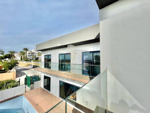 Casa chalet en Venta en Calahonda