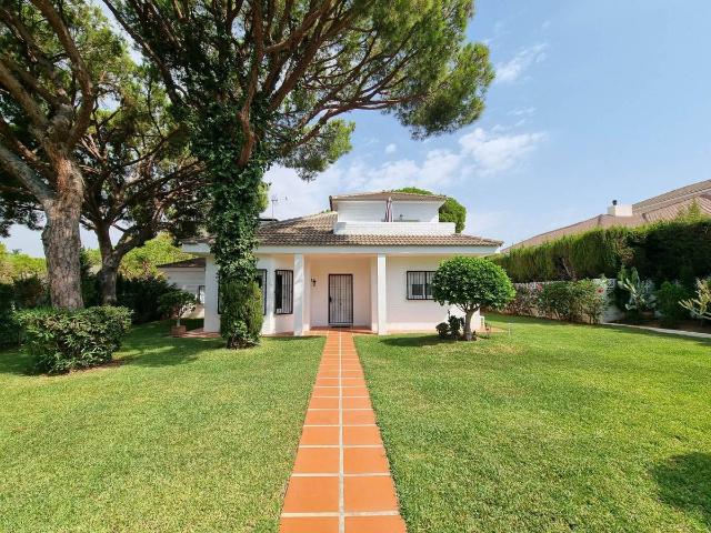 Casa chalet en Venta en Calahonda