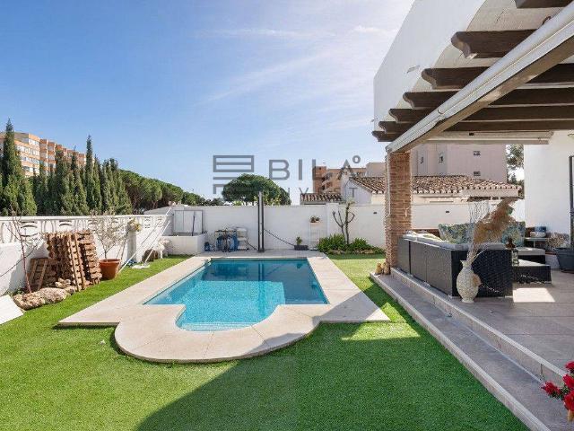 Casa chalet en Venta en Calahonda